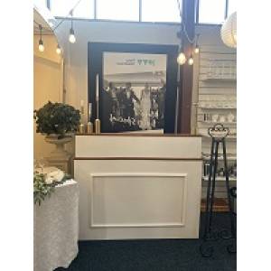 White Customizable Bar 